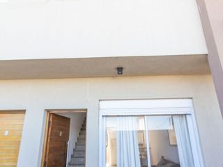 Foto 9 de Dúplex en venta de 2 dormitorios c/ cochera en Monte Hermoso