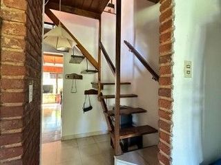 Foto 10 de Chalet en venta de 3 dormitorios c/ cochera en Barrio La Florida