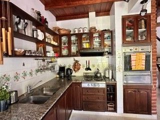 Foto 7 de Chalet en venta de 3 dormitorios c/ cochera en Barrio La Florida