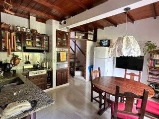 Foto 6 de Chalet en venta de 3 dormitorios c/ cochera en Barrio La Florida