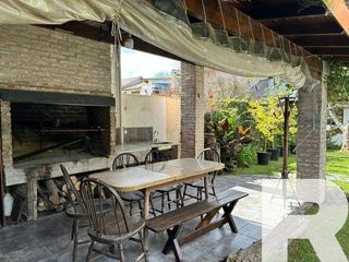 Foto 22 de Chalet en venta de 3 dormitorios c/ cochera en Barrio La Florida