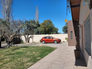 Foto 5 de Casa en venta de 4 dormitorios c/ cochera en Rama Caída