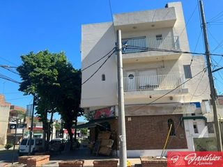 Foto 16 de Departamento en alquiler en Campana MONOAMBIENTE CENTRO