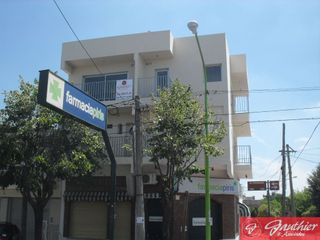 Foto 1 de Departamento en alquiler en Campana MONOAMBIENTE CENTRO