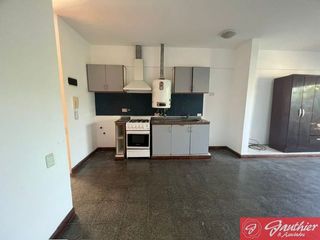 Foto 10 de Departamento en alquiler en Campana MONOAMBIENTE CENTRO