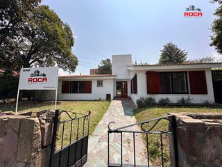 Foto 1 de Hermosa Casa en Venta en Barrio Los Perales