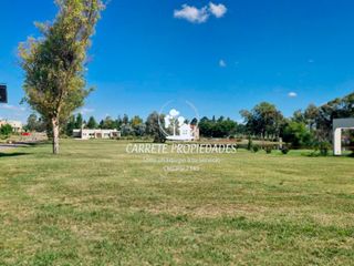 Foto 12 de Oportunidad, Unico Lote fondo verde y vista a la laguna, Casuarinas del Pilar.