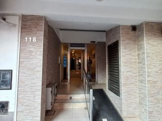 Foto 1 de Departamento En Venta A Pasos De La Peatonal