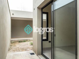 Foto 28 de Casa a estrenar en venta de en Vía Aurelia