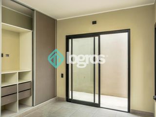 Foto 22 de Casa a estrenar en venta de en Vía Aurelia
