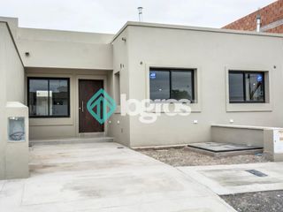 Foto 2 de Casa a estrenar en venta de en Vía Aurelia