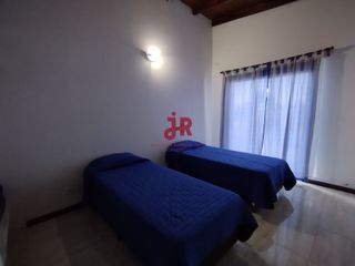 Foto 18 de CODIGO 685 - CASA ALQUILER TEMPORARIO CON PILETA Y QUINCHO - OSTENDE
