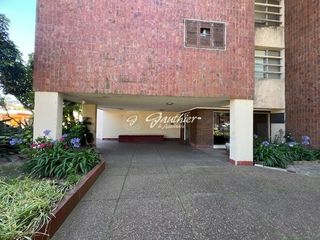 Foto 4 de Departamento en alquiler de 3 dormitorios c/ cochera en Campana