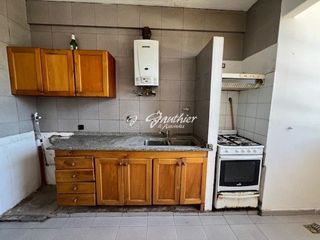 Foto 8 de Departamento en alquiler de 3 dormitorios c/ cochera en Campana
