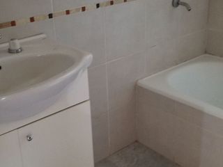 Foto 7 de Departamento en alquiler de 2 dormitorios c/ cochera en Plottier