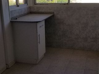 Foto 8 de Departamento en alquiler de 2 dormitorios c/ cochera en Plottier
