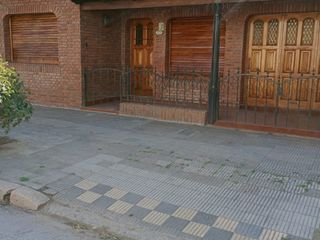Foto 2 de Casa en venta de 2 dormitorios c/ cochera en Pacífico