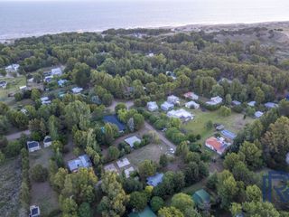 Foto 9 de Terreno / Lote en venta de 880m2 ubicado en Balneario Pehuen Co