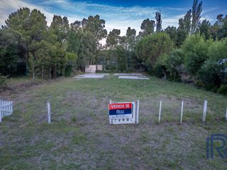 Foto 2 de Terreno / Lote en venta de 880m2 ubicado en Balneario Pehuen Co