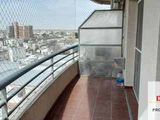 Foto 4 de Departamento en alquiler de 2 dormitorios c/ cochera en Centro