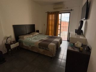 Foto 4 de Dúplex en venta de 4 dormitorios c/ cochera en Centro