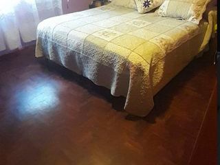 Foto 7 de Venta Casa 3 ambientes con parque. Rawson y Francia