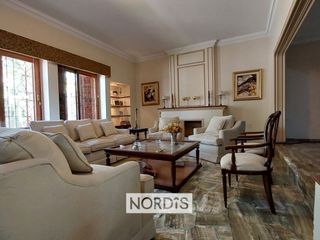 Foto 4 de Alquiler Hermoso chalet en Maipu 5 dormitorios uso comercial o institucional