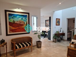 Foto 22 de Casa en venta de 4 dormitorios en Grand Bourg - Apta Credito