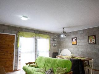 Foto 9 de Casa en venta de 3 dormitorios c/ cochera en Monte Hermoso