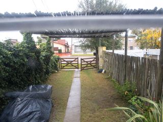 Foto 3 de Casa en venta de 3 dormitorios c/ cochera en Monte Hermoso