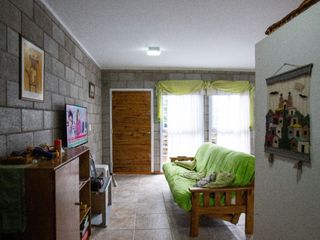 Foto 11 de Casa en venta de 3 dormitorios c/ cochera en Monte Hermoso