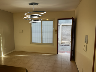 Foto 6 de Departamento en alquiler de 1 dormitorio c/ cochera en Godoy Cruz