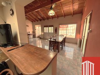 Foto 4 de Casa en venta de 3 dormitorios c/ cochera en Bella Vista