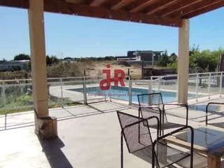Foto 5 de CODIGO 703 - CASA EN COSTA ESMERALDA - ALQUILER TEMPORARIO