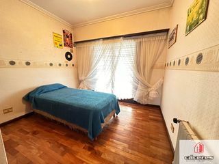 Foto 25 de Casa en venta de 3 dormitorios c/ cochera  doble  y quincho en Villa Primera