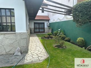 Foto 32 de Casa en venta de 3 dormitorios c/ cochera  doble  y quincho en Villa Primera