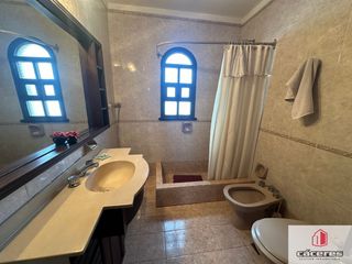 Foto 23 de Casa en venta de 3 dormitorios c/ cochera  doble  y quincho en Villa Primera