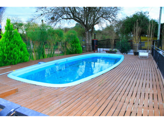 Foto 8 de Complejo de 6 cabañas con parque y piscina, Colón.