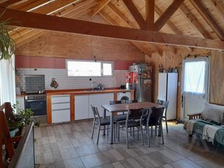 Foto 3 de FINA PATAGONIA. Casa en venta de 2 dormitorios c/ cochera en San Martin de los Andes