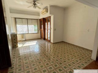 Foto 10 de Casa en venta de 6 dormitorios c/ cochera en Centro