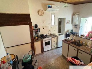 Foto 4 de Casa en venta de 6 dormitorios c/ cochera en Centro