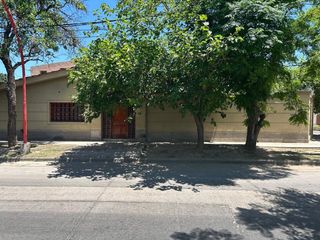 Foto 2 de VENTA CASA EN B° JURAMENTO, UNA CUADRA AV BELGRANO