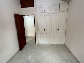 Foto 11 de VENTA CASA EN B° JURAMENTO, UNA CUADRA AV BELGRANO