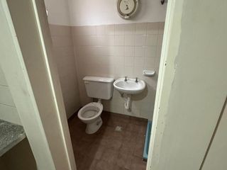 Foto 15 de VENTA CASA EN B° JURAMENTO, UNA CUADRA AV BELGRANO