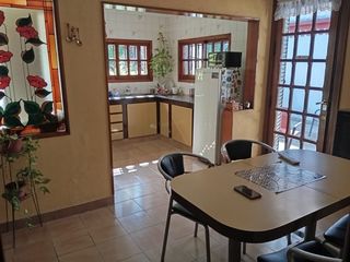 Foto 6 de Casa en venta de 2 dormitorios c/ cochera en Floresta