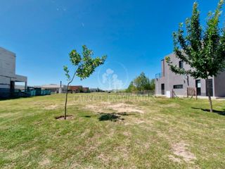 Foto 7 de Venta Lote. Barrio El Naudir. Aguas Privadas. Oportunidad.
