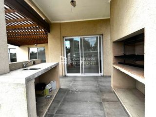 Foto 32 de Casa en venta de 4 dormitorios en El Cantón Norte al Lago