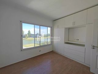 Foto 14 de Casa en venta de 4 dormitorios en El Cantón Norte al Lago