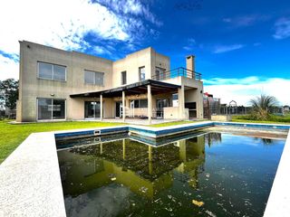 Foto 43 de Casa en venta de 4 dormitorios en El Cantón Norte al Lago