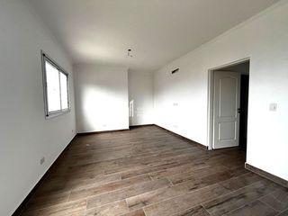 Foto 18 de Casa en venta de 4 dormitorios en El Cantón Norte al Lago